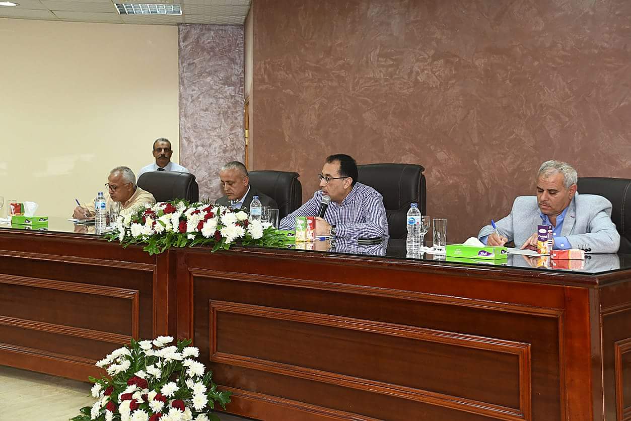 وزير الإسكان :  لرؤساء أجهزة المدن الجديدة:فيه شغل نار واللي مش هيقدر يقول