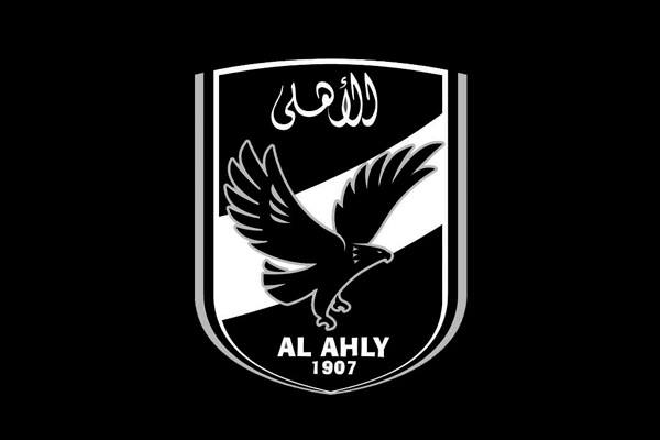 الأهلي يعزي محمد فضل في وفاة نجله