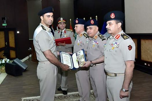 صدقى صبحى يشهد حفل تخرج الدورة 67 و39 و40 من كلية القادة والأركان