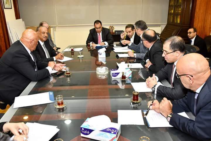 ”مدبولى” يتلقى اقتراحات المطورين العقاريين بشأن تصدير العقار المصرى والشراكة فى مشروعات الإسكان