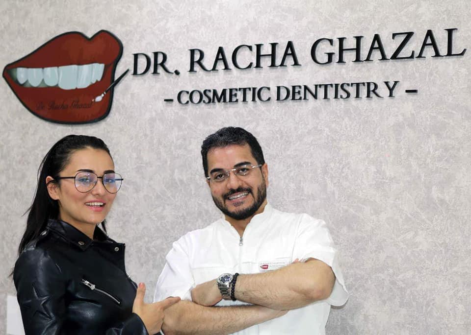 بالصور.. رشا غزال يرسم أفضل هوليود سمايل على وجوه نجوم الفن