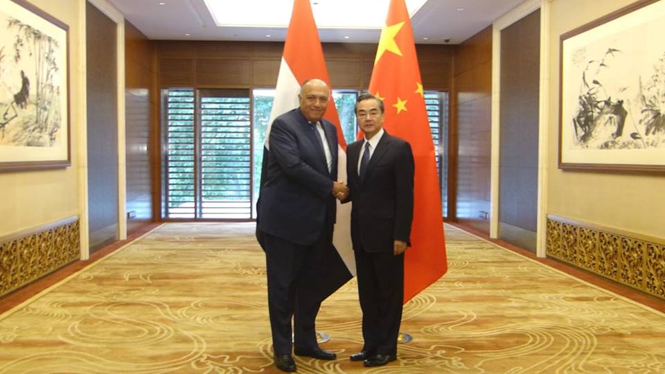 وزير الخارجية يعقد جلسة مباحثات مع نظيره الصيني في بكين