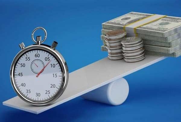 الأجر مقابل الإنتاج.. بند رئيسي في برنامج الحكومة الجديد