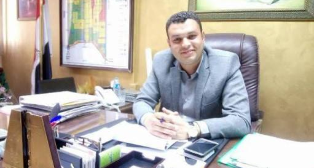 الإسكان: بيع 35 محلاً وصيدليتين ومخبز بالشروق والعبور والنوبارية الجديدة