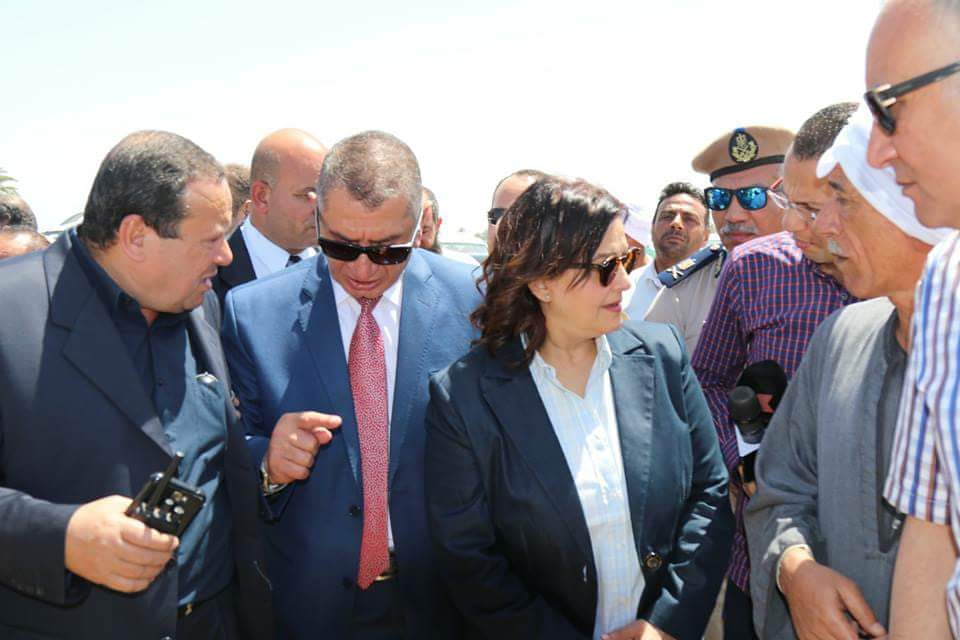 بالصور... جهود وزارة الزراعة في تطهير بحيرة البرلس