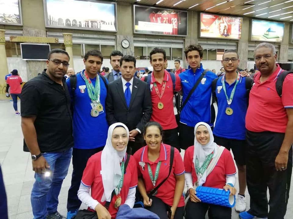 وزير الرياضة يستقبل أبطال مصر في دورة الألعاب الأفريقية بالجزائر