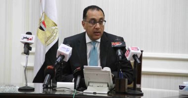رئيس الوزراء يستعرض الملفات المتعلقة مع وزير قطاع الأعمال