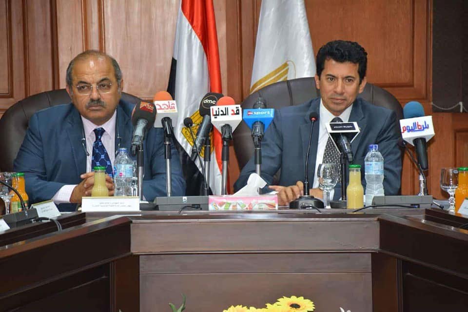 وزير الرياضة يناقش مع اللجنة الأولمبية والاتحادات الرياضة الاستعدادات لطوكيو 2020