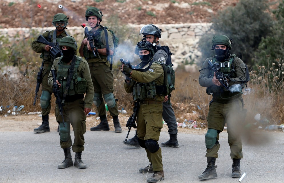 رصاصات قوات الاحتلال الإسرائيلى تصيب فلسطينيين اثنين شرق غزة