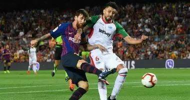 برشلونة يفوز ويحقق اول ثلاث نقاط ويبدا حملة الدفاع عن لقبه