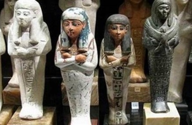 الأجهزة الأمنية تضبط تماثيل أثرية فرعونية بمنزل عامل بأسيوط