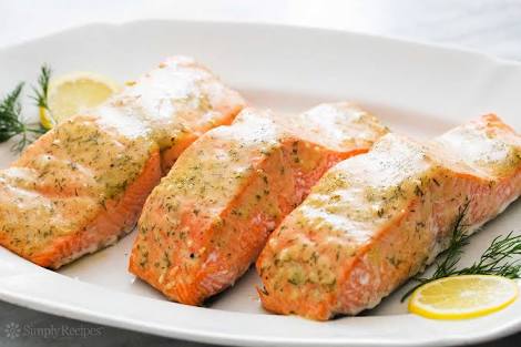 Salmon with mustard honey sauce