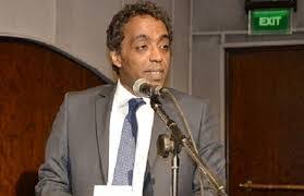 عواض يعتمد ضوابط عروض فرق الأقاليم المسرحية