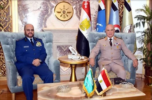 فريد يلتقى رئيس هيئة الأركان العامة للقوات المسلحة السعودية