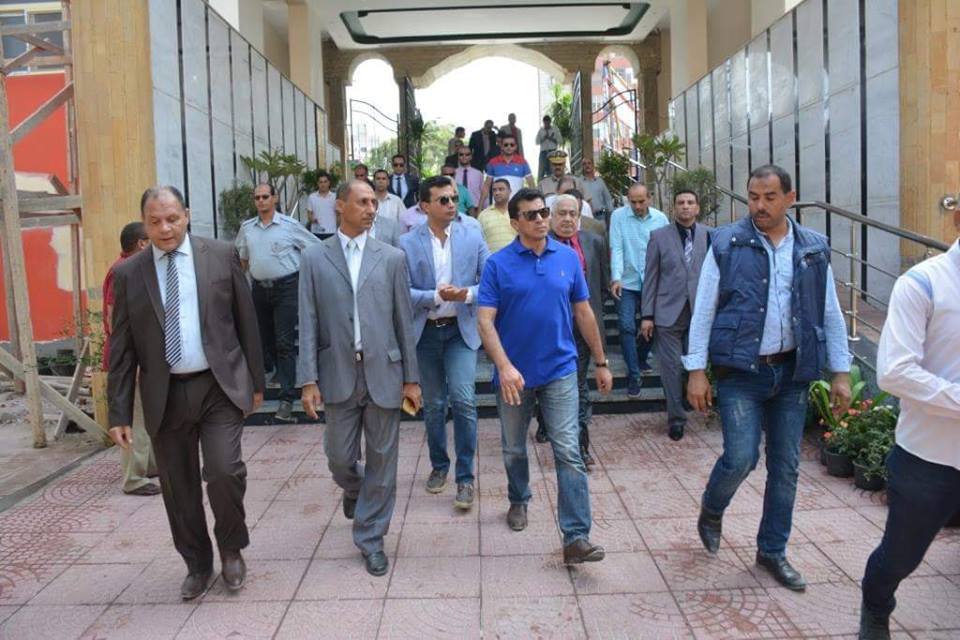 وزير الرياضة يصل الشرقية ويبدأ جولته بتفقد ستاد الزقازيق ومجمع الرياضة والسباحة