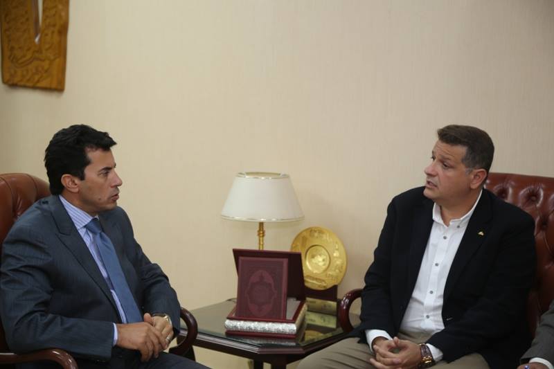 وزير الشباب والرياضة يلتقي برئيس لجنة الشئون الإفريقية بمجلس النواب