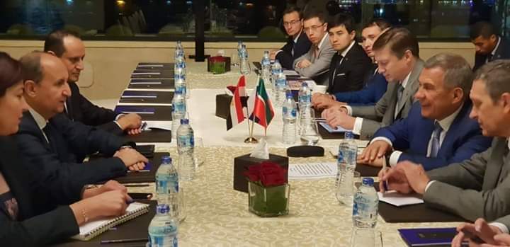 جلسة مباحثات موسعة لرئيس تتارستان ووزير التجارة والصناعة