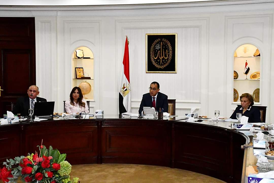 ”مدبولي” يؤكد حرص الدولة على استخدام طرق المعالجة الحديثة لمياه الصرف الصحى