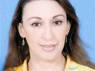 وزير الثقافة تنعى المخرجة مها عرام