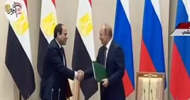 بوتين يدعو الي زيادة التعاون الثنائى مع مصر