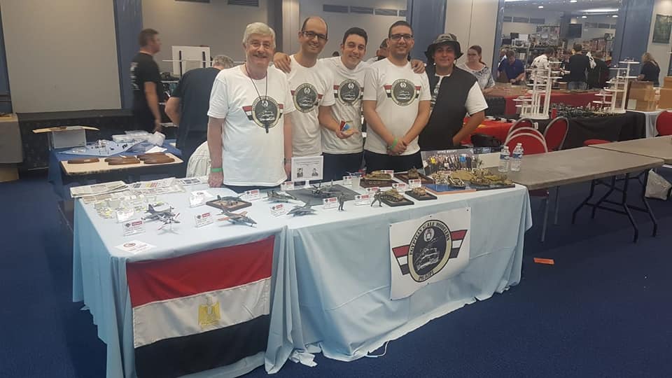 مجموعة مصنعي النماذج المصغرة لمبدعين مصريين