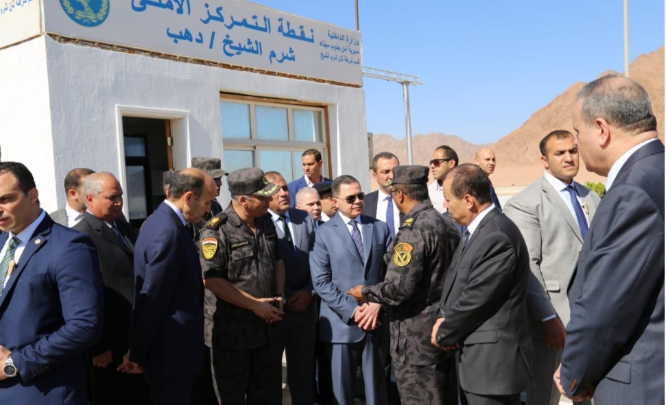 وزير الداخلية يتابع التجهيزات الأمنية بمنتدي شباب العالم