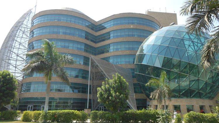 إطلاق برنامج ”كن جميلا” لمرضى السرطان لأول مرة في مصر