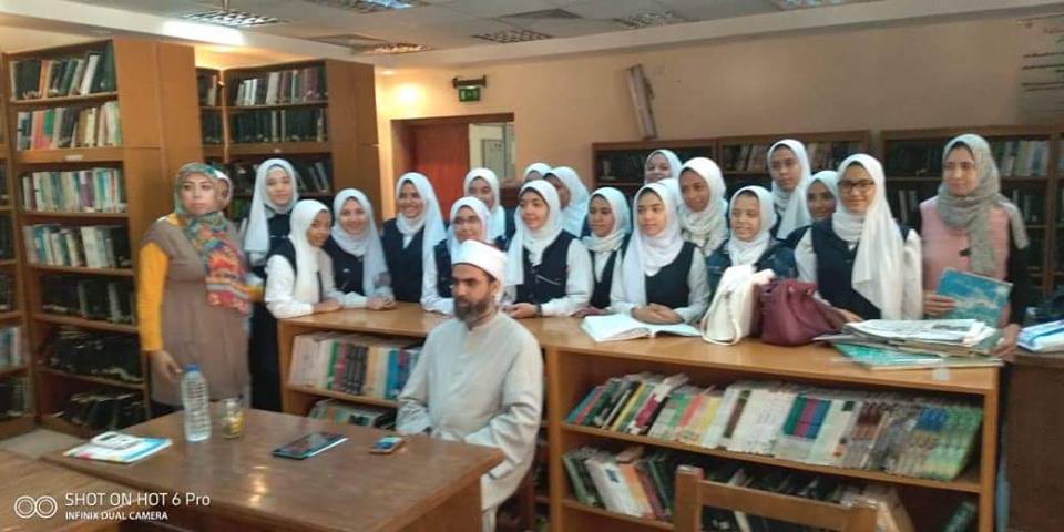 الانحرافات السلوكية ومخاطر الإنترنت بثقافة أسيوط