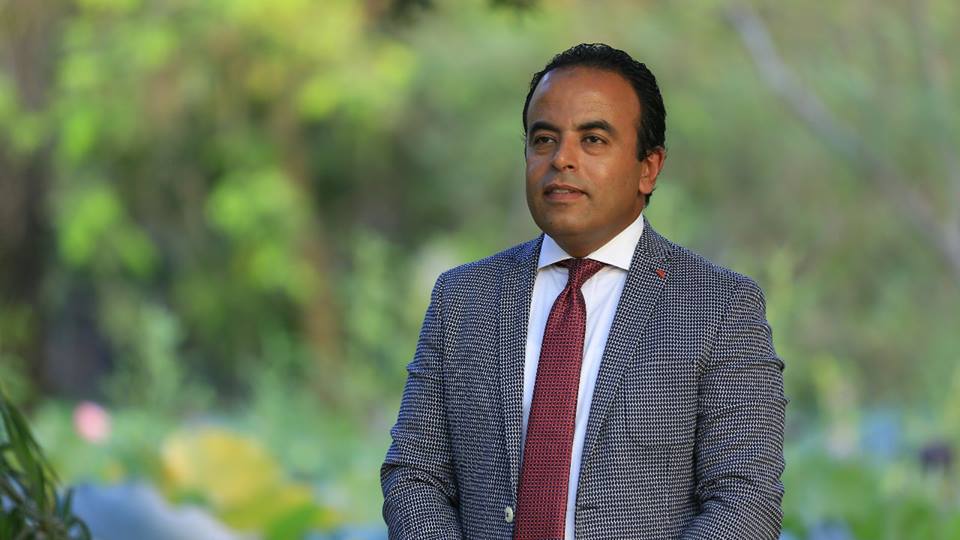 شاب مصرى عائد من ألمانيا يصمم مزرعة أسماك تنتج ٦٠ طن للفدان