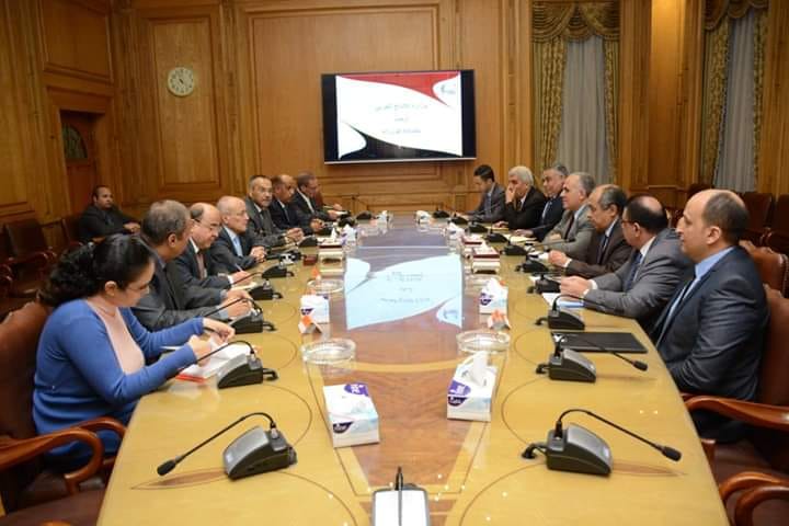 وزراء الإنتاج الحربي و الرى و الزراعة يناقشون سبل تعميم نظم الري الحديث