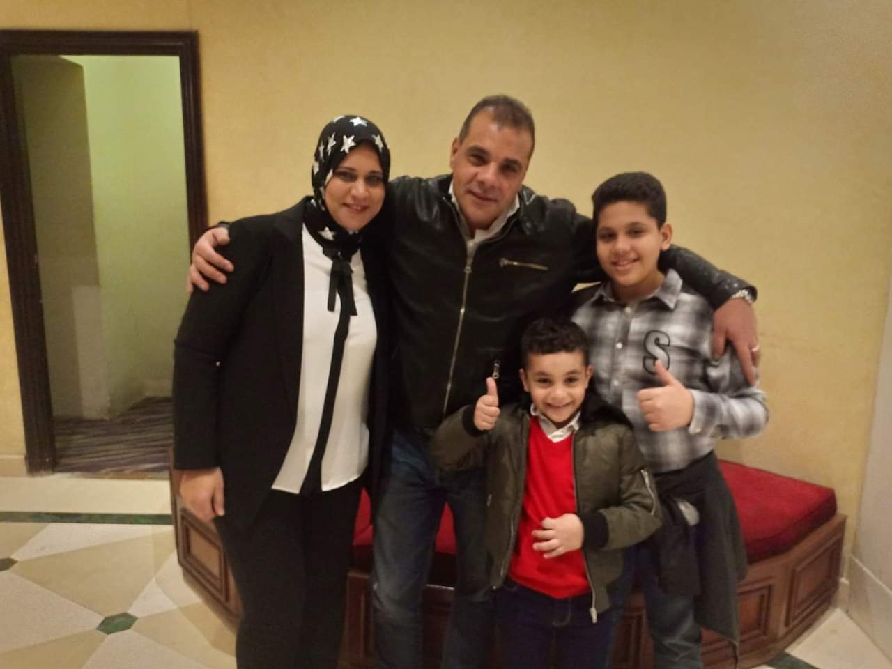 بالصور.. وصول الشيف العالمي ”ميمو روما” لمطار القاهرة تمهيدا لمؤتمر تعليم فنون الطهي غدا