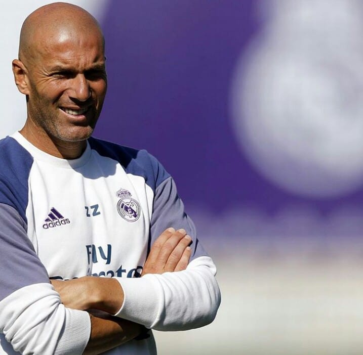 بايرن ميونخ يفكر في زيدان بعد الابتعاد عن صدارة الدوري الالماني