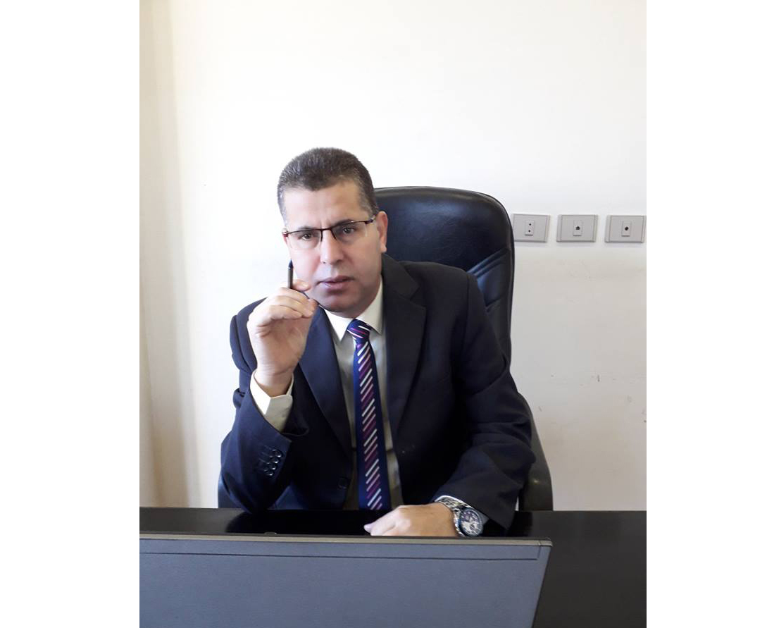 فضجَّت المدينةُ بالبكاءِ