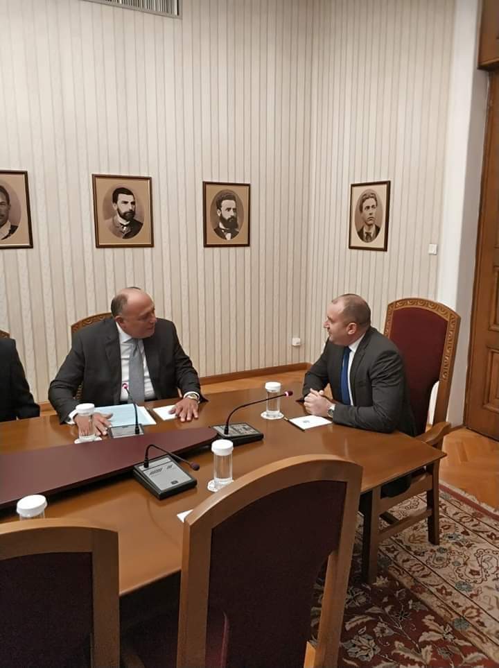وزير الخارجية يستهل زيارته لصوفيا بمقابلة رئيس جمهورية بلغاريا
