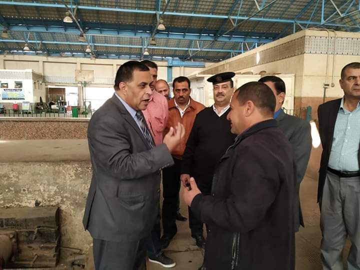 رئيس السكة الحديد يتفقد محطة الشرق وكوبرى الليمون