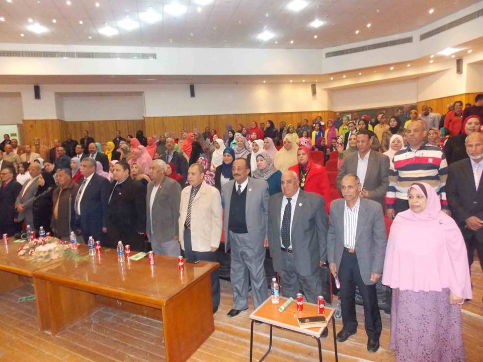 ‏تعليم الوادى الجديد يكرم احمد جاد الكريم بمناسبة خروجه علي المعاش‏