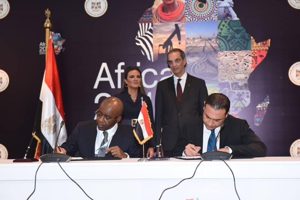 وزيرا الاستثمار يشهد توقيع شركة ”ليكويد تليكوم” باستثمارات 400 مليون دولار