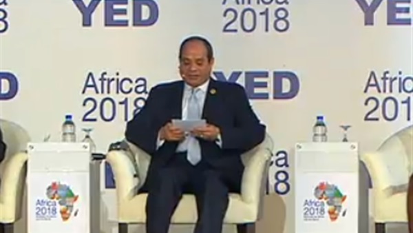 الرئيس السيسي يعلن إطلاق مبادرة تدريب 10 آلاف شاب مصرى وإفريقى