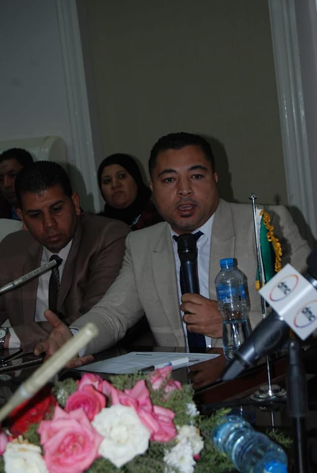 رئيس مجلس إدارة شركة نيومايند يطلق مبادرة جديدة في المؤتمر الاقتصادي