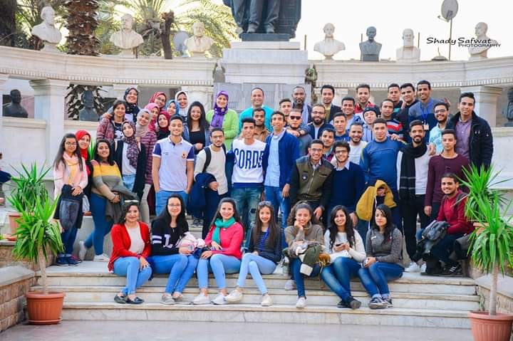 الارشاد السياحي معاً في حديقة المتحف المصرى بالتحرير