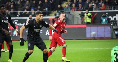 بايرن ميونخ يحقق فوزا غاليا بتغلبه على فرانكفورت