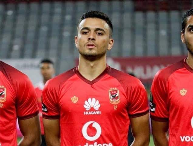 صلاح محسن يبدأ تدريبات الكرة بعد تعافيه من الاصابة