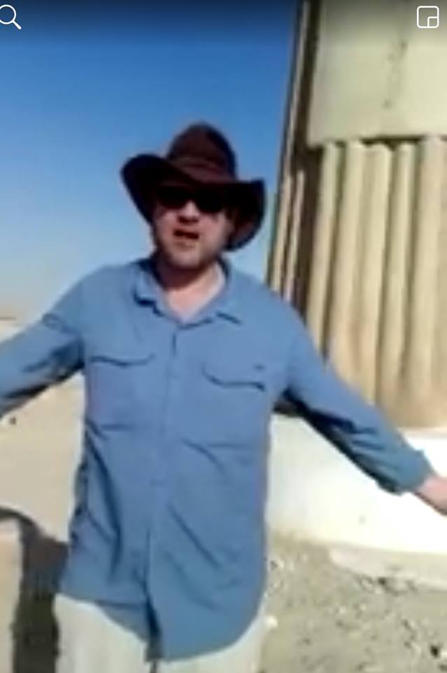 سائح أمريكي يوجه رسالة بزيارة الأماكن السياحية بالمنيا