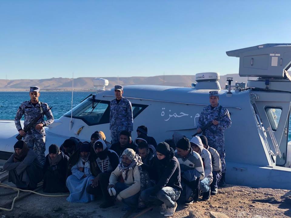 القوات البحرية تواصل مهامها فى تأمين وحماية السواحل المصرية