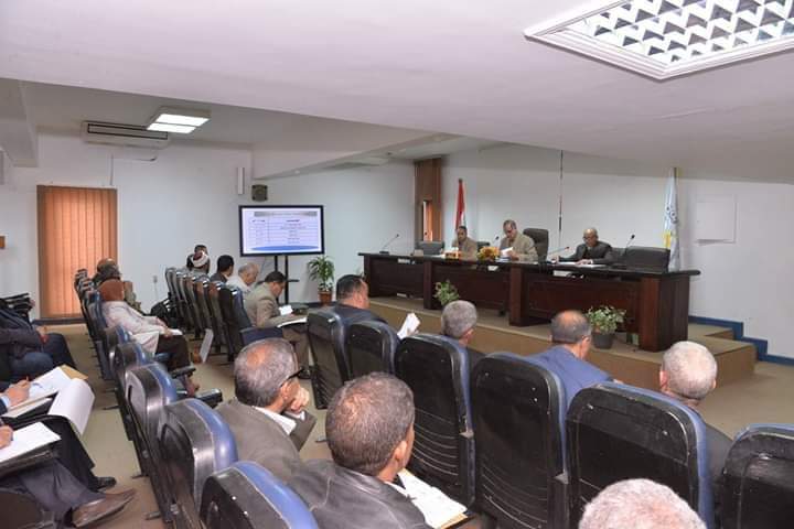 محافظ أسيوط يترأس إجتماع المجلس الإقليمي للسكان
