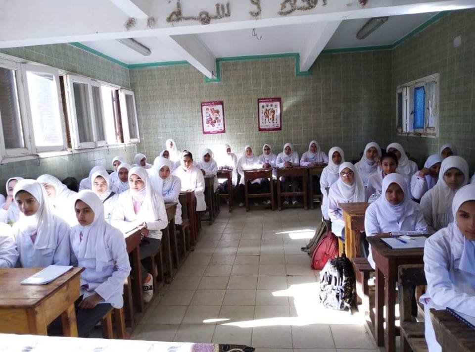 ثقافة أسيوط تناقش كيفية رفع المعاناة عن المرأة الريفية