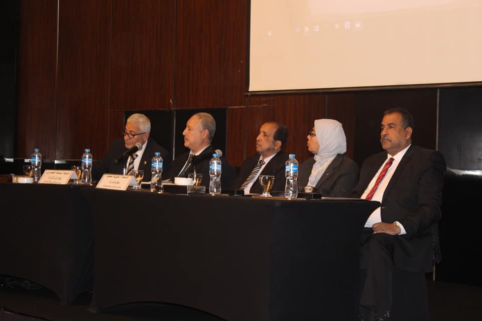 وزارة القوى العاملة تبحث معوقات قانون العمل