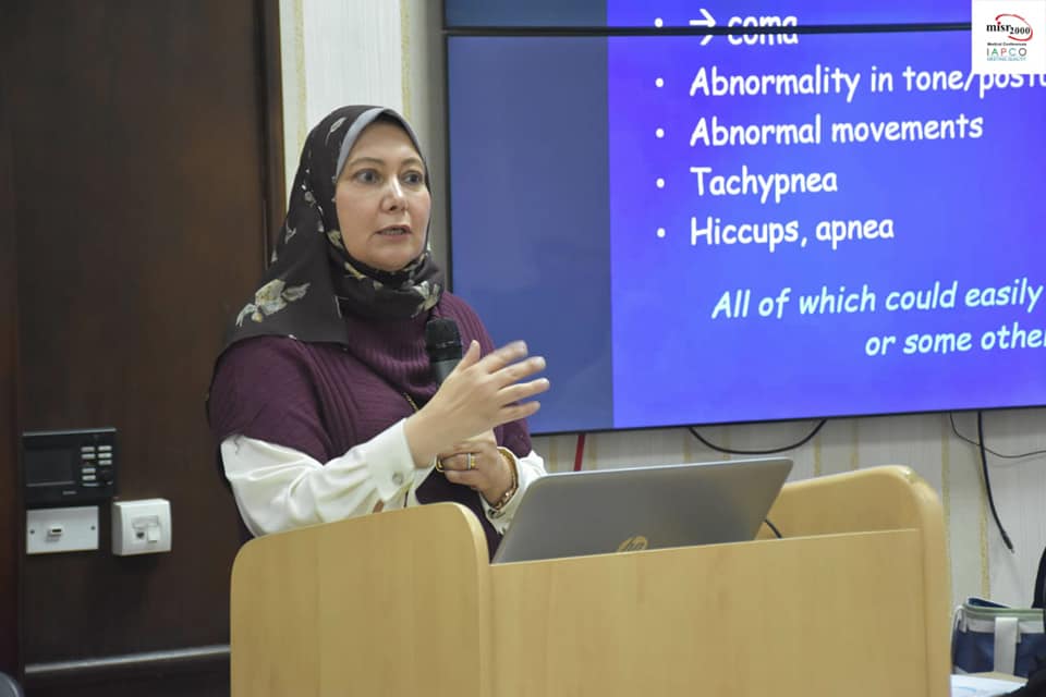 تدريب الأطباء على التوعية بتطوير الخدمات الصحيةوأمراض العصر لدى الأطفال