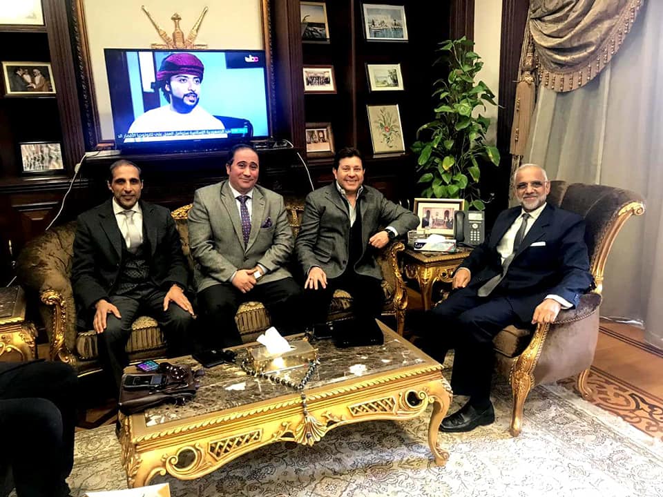 تفاصيل لقاء سفير سلطنة عمان والفنان هاني شاكر بمقر السفارة في القاهرة