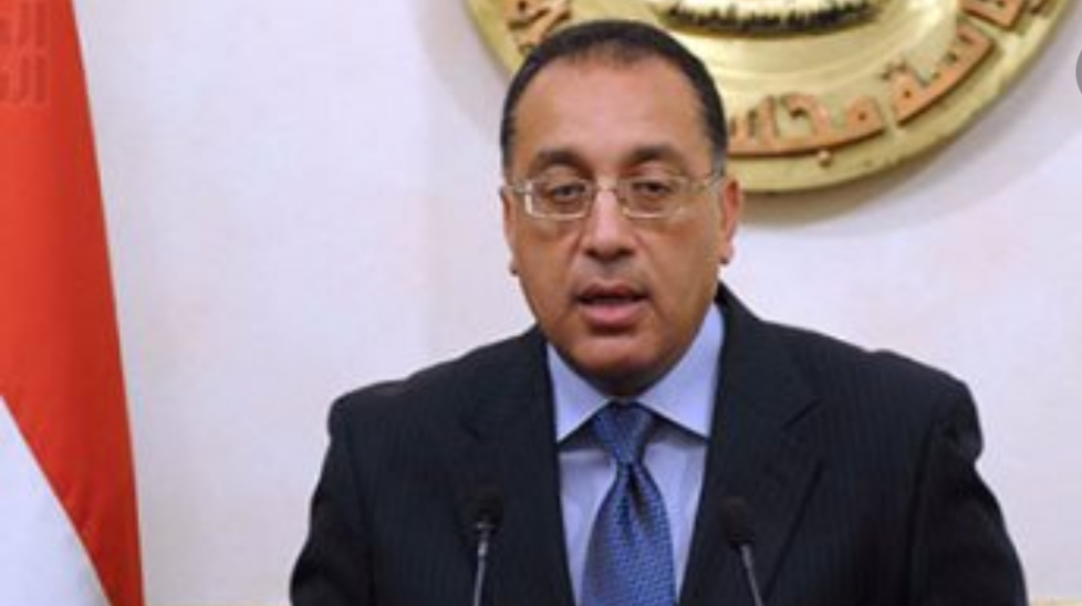 رئيس الوزراء يلتقى نائب رئيس شركة بيجو لبحث زيادة الإستثمار بمصر